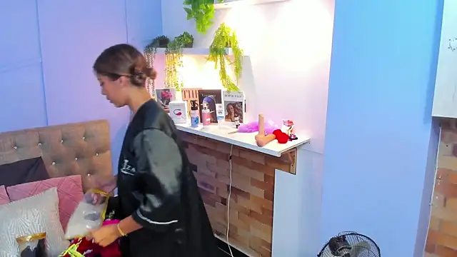 Snapshot of Georgina-coule chatting on 9, 1, 2025 Georgina-coule online show from 9, 1, 2025