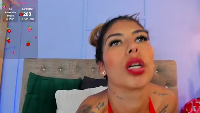 Snapshot of Georgina-coule chatting on 17, 2, 2025 Georgina-coule online show from 17, 2, 2025