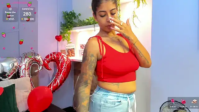 Snapshot of Georgina-coule chatting on 18, 2, 2025 Georgina-coule online show from 18, 2, 2025