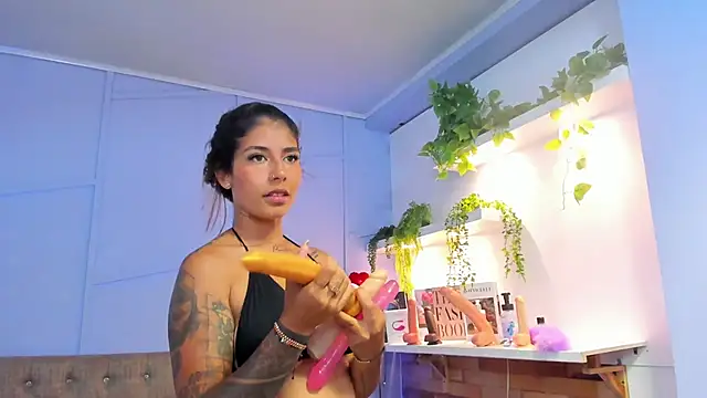 Snapshot of Georgina-coule chatting on 21, 3, 2025 Georgina-coule online show from 21, 3, 2025