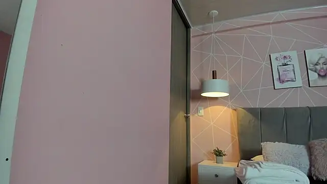 Snapshot of zara__sweet chatting on 12, 9, 2025 zara sweet online show from 12, 9, 2025