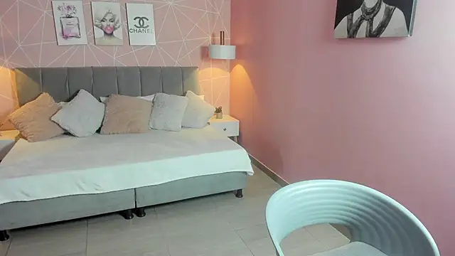 Snapshot of zara__sweet chatting on 17, 10, 2025 zara sweet online show from 17, 10, 2025