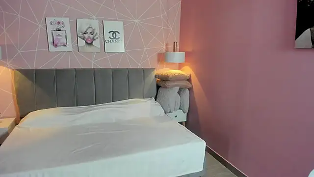 Snapshot of zara__sweet chatting on 24, 10, 2025 zara sweet online show from 24, 10, 2025