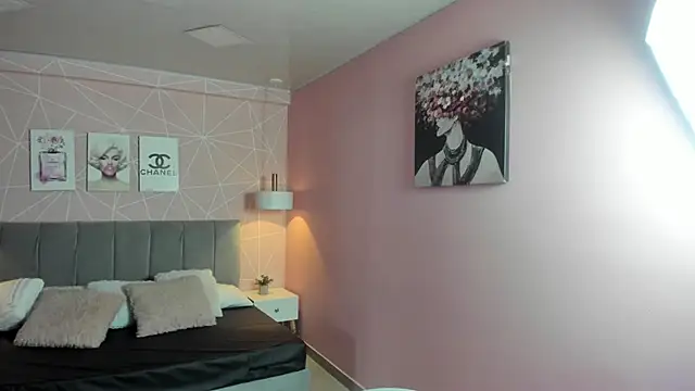 Snapshot of zara__sweet chatting on 29, 10, 2025 zara sweet online show from 29, 10, 2025