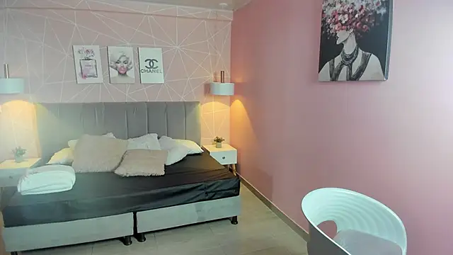 Snapshot of zara__sweet chatting on 11, 11, 2025 zara sweet online show from 11, 11, 2025