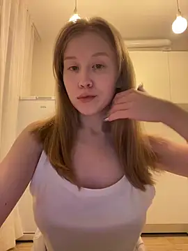 Snapshot of Eva_Weyne chatting on 3, 6, 2026 Eva Weyne online show from 3, 6, 2026