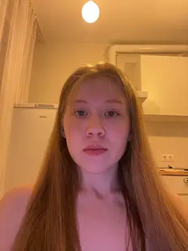 Eva Weyne online show from 4, 7, 2026