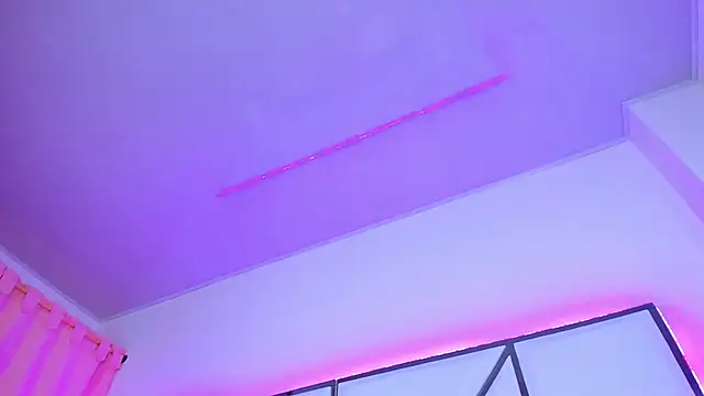 Snapshot of SarayRoyse chatting on 20, 1, 2025 SarayRoyse online show from 20, 1, 2025