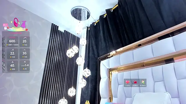 Snapshot of SarayRoyse chatting on 19, 9, 2025 SarayRoyse online show from 19, 9, 2025