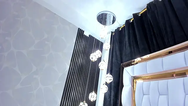 Snapshot of SarayRoyse chatting on 29, 9, 2025 SarayRoyse online show from 29, 9, 2025