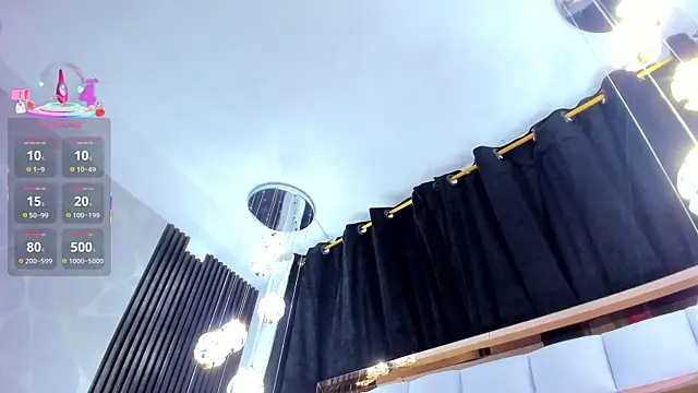 Snapshot of SarayRoyse chatting on 29, 10, 2025 SarayRoyse online show from 29, 10, 2025