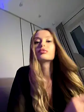 Sweet  Milly online show from 24, 10, 2025