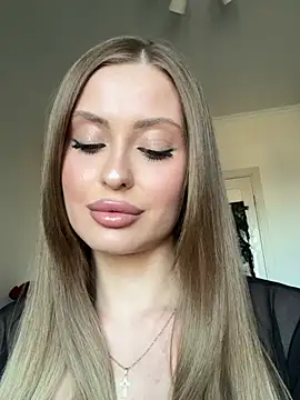Snapshot of Sweet__Milly chatting on 13, 5, 2026 Sweet Milly online show from 13, 5, 2026
