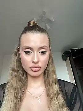 Snapshot of Sweet__Milly chatting on 21, 5, 2026 Sweet Milly online show from 21, 5, 2026
