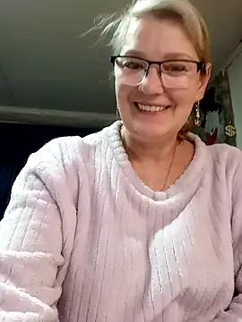 irinamaux online show from 28, 4, 2026