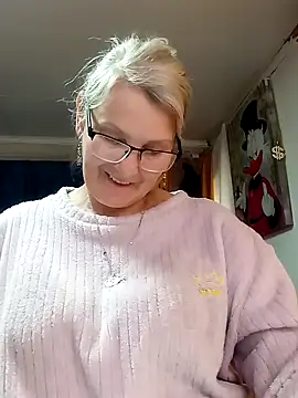 irinamaux online show from 30, 4, 2026