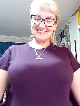 irinamaux online show from 4, 5, 2026