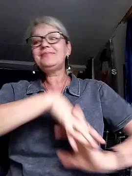 Snapshot of irinamaux chatting on 23, 6, 2026 irinamaux online show from 23, 6, 2026