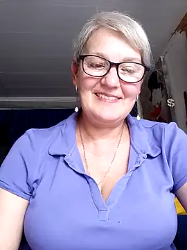 Snapshot of irinamaux chatting on 27, 6, 2026 irinamaux online show from 27, 6, 2026