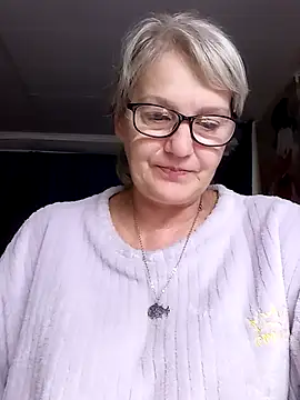 Snapshot of irinamaux chatting on 10, 7, 2026 irinamaux online show from 10, 7, 2026