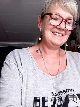 Snapshot of irinamaux chatting on 14, 7, 2026 irinamaux online show from 14, 7, 2026