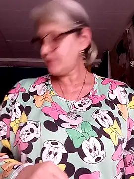 Snapshot of irinamaux chatting on 17, 7, 2026 irinamaux online show from 17, 7, 2026