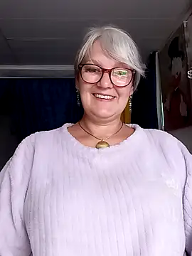 Snapshot of irinamaux chatting on 28, 7, 2026 irinamaux online show from 28, 7, 2026