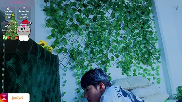 Levii Ackermann online show from 5, 12, 2025