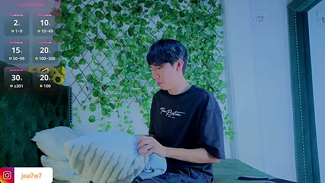 Levii Ackermann online show from 11, 2, 2026