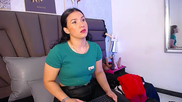 Sofi Perez  online show from 21, 5, 2026