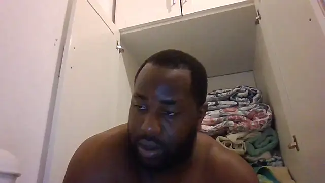 Snapshot of Bighood_T chatting on 8, 5, 2026 Bighood T online show from 8, 5, 2026