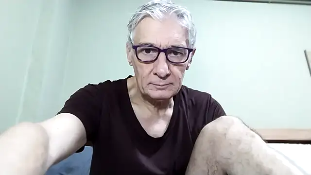 Snapshot of BIGUNCUTHARDCOCK chatting on 28, 11, 2025 BIGUNCUTHARDCOCK online show from 28, 11, 2025