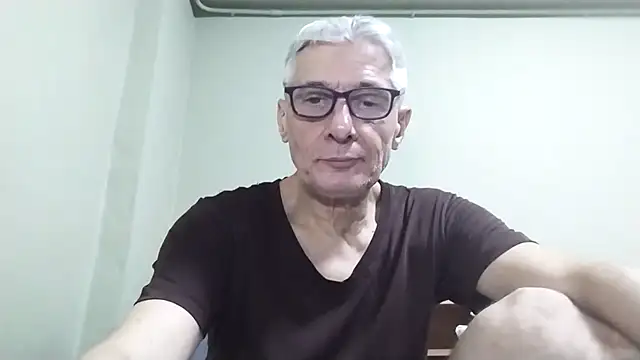 Snapshot of BIGUNCUTHARDCOCK chatting on 1, 12, 2025 BIGUNCUTHARDCOCK online show from 1, 12, 2025