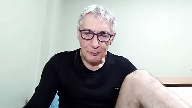 Snapshot of BIGUNCUTHARDCOCK chatting on 14, 1, 2026 BIGUNCUTHARDCOCK online show from 14, 1, 2026