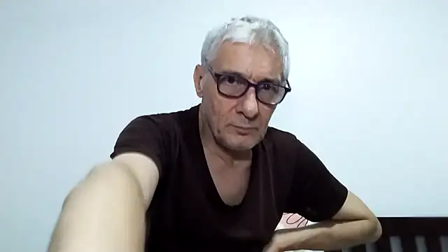 Snapshot of BIGUNCUTHARDCOCK chatting on 2, 2, 2026 BIGUNCUTHARDCOCK online show from 2, 2, 2026