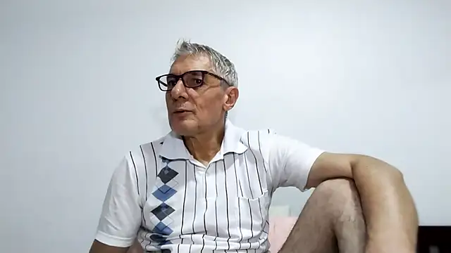 Snapshot of BIGUNCUTHARDCOCK chatting on 13, 2, 2026 BIGUNCUTHARDCOCK online show from 13, 2, 2026