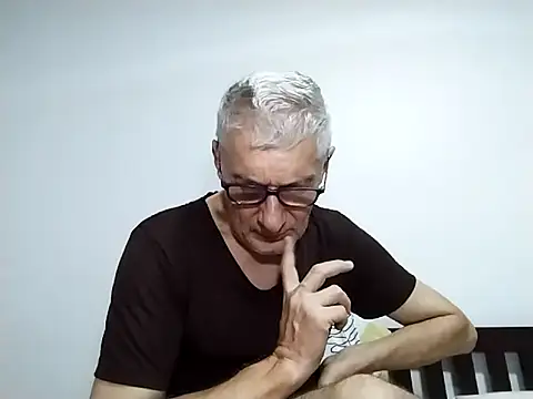 Snapshot of BIGUNCUTHARDCOCK chatting on 2, 3, 2026 BIGUNCUTHARDCOCK online show from 2, 3, 2026