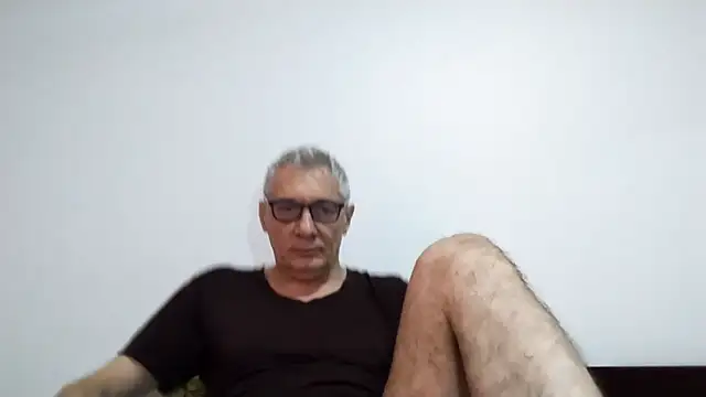 Snapshot of BIGUNCUTHARDCOCK chatting on 5, 3, 2026 BIGUNCUTHARDCOCK online show from 5, 3, 2026