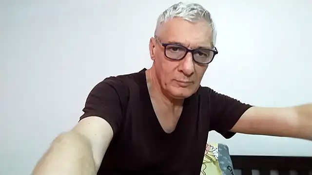 Snapshot of BIGUNCUTHARDCOCK chatting on 6, 3, 2026 BIGUNCUTHARDCOCK online show from 6, 3, 2026