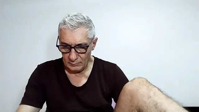 Snapshot of BIGUNCUTHARDCOCK chatting on 10, 3, 2026 BIGUNCUTHARDCOCK online show from 10, 3, 2026