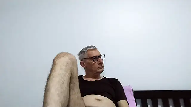 Snapshot of BIGUNCUTHARDCOCK chatting on 12, 3, 2026 BIGUNCUTHARDCOCK online show from 12, 3, 2026