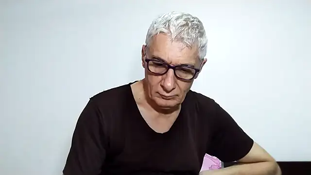 Snapshot of BIGUNCUTHARDCOCK chatting on 17, 3, 2026 BIGUNCUTHARDCOCK online show from 17, 3, 2026