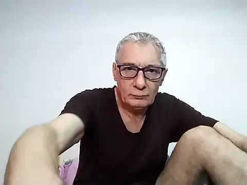 Snapshot of BIGUNCUTHARDCOCK chatting on 18, 3, 2026 BIGUNCUTHARDCOCK online show from 18, 3, 2026