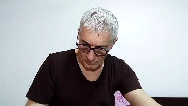 Snapshot of BIGUNCUTHARDCOCK chatting on 22, 3, 2026 BIGUNCUTHARDCOCK online show from 22, 3, 2026