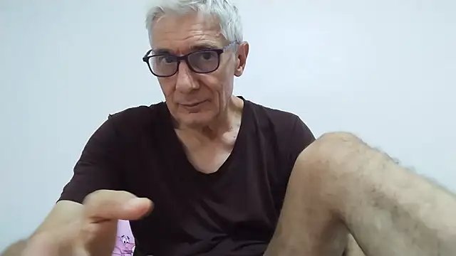 BIGUNCUTHARDCOCK online show from 5, 8, 2026