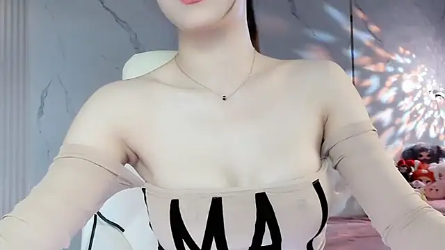 Snapshot of Luli-bae chatting on 31, 12, 2024 Luli-bae online show from 31, 12, 2024