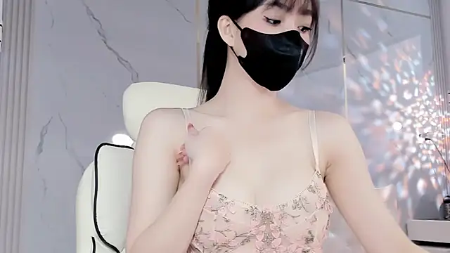 Snapshot of Luli-bae chatting on 7, 2, 2025 Luli-bae online show from 7, 2, 2025