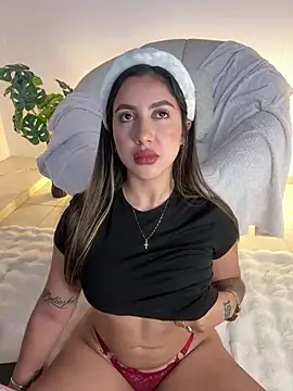 Snapshot of Sarapalmer1 chatting on 8, 3, 2025 Sarapalmer1 online show from 8, 3, 2025