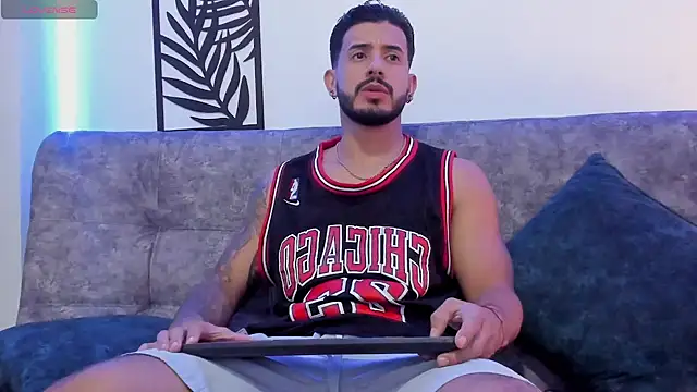 Snapshot of Bruno_Mattos chatting on 5, 3, 2025 Bruno Mattos online show from 5, 3, 2025