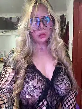 CristalGmez online show from 7, 7, 2026